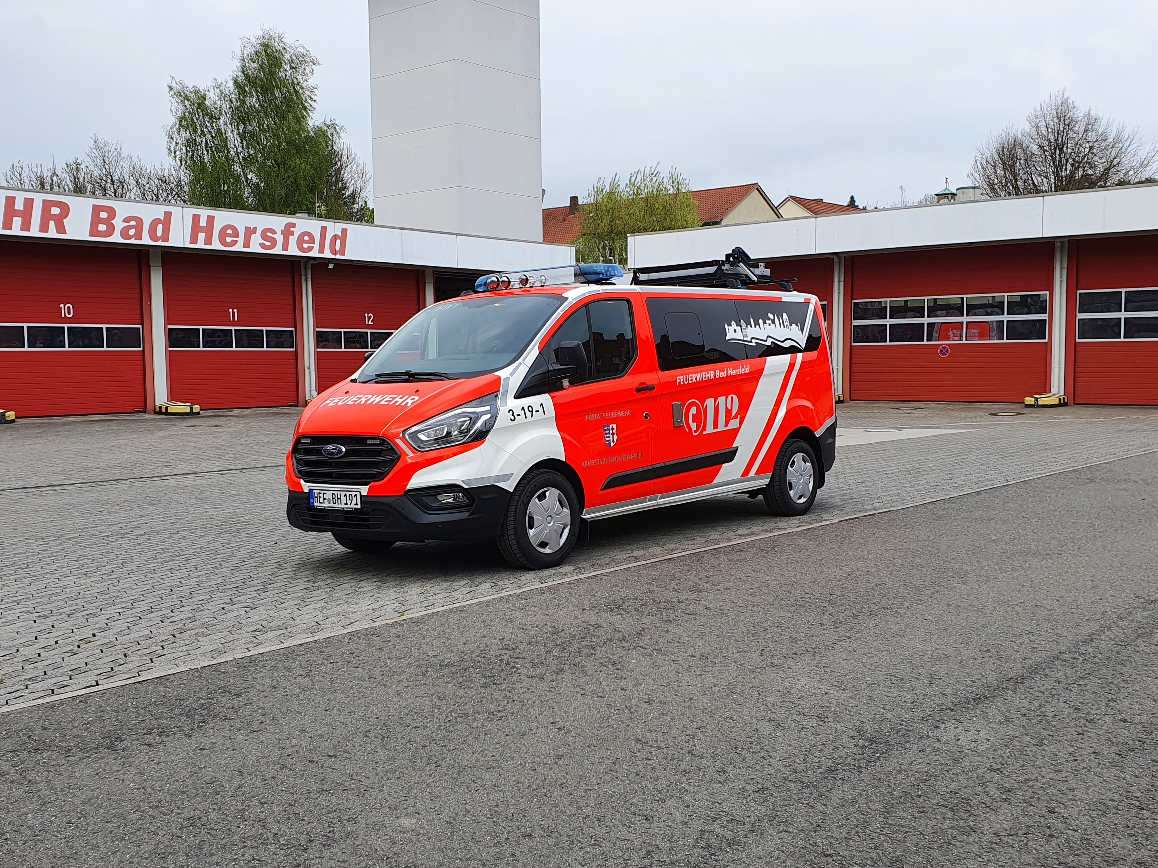 MTW mit Verkehrswarneinrichtung