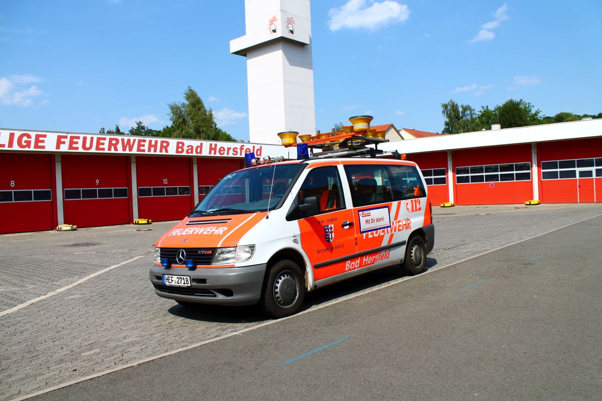 MTW mit Verkehrswarneinrichtung (a.D.)